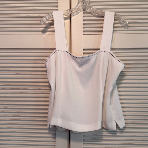 DANNY & NICOLE White Cami Top - Picture 2 of 4